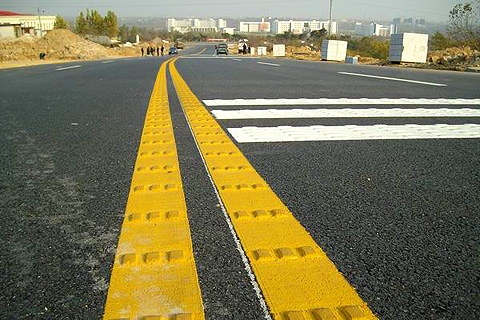 雙黃實線震蕩標(biāo)線